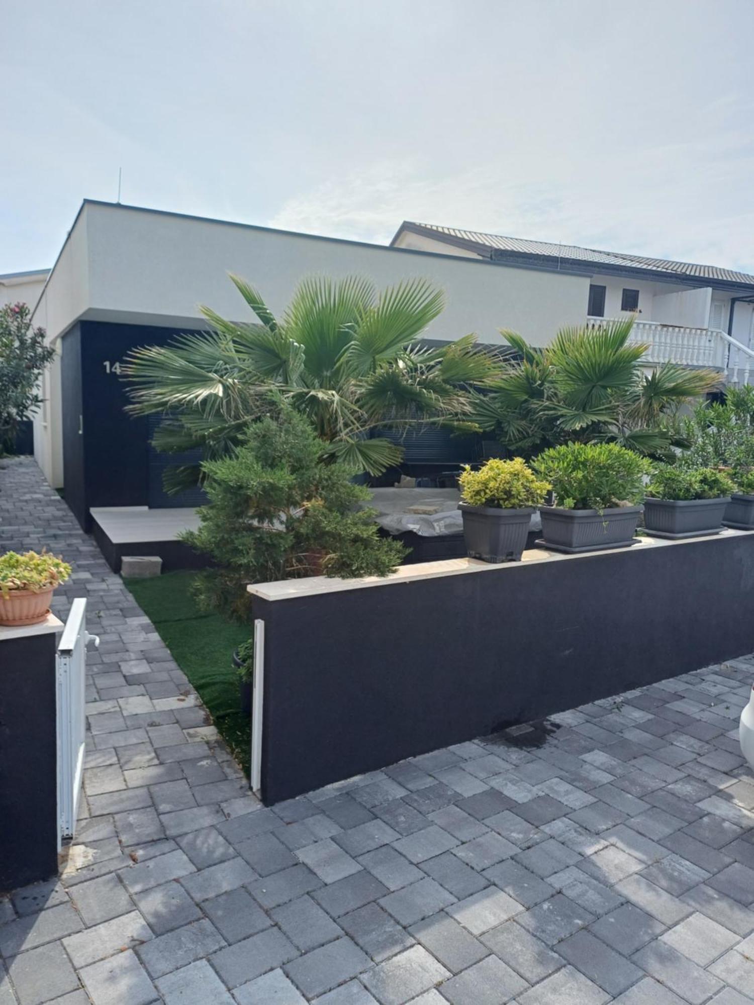 Villa Tome Vir Luaran gambar